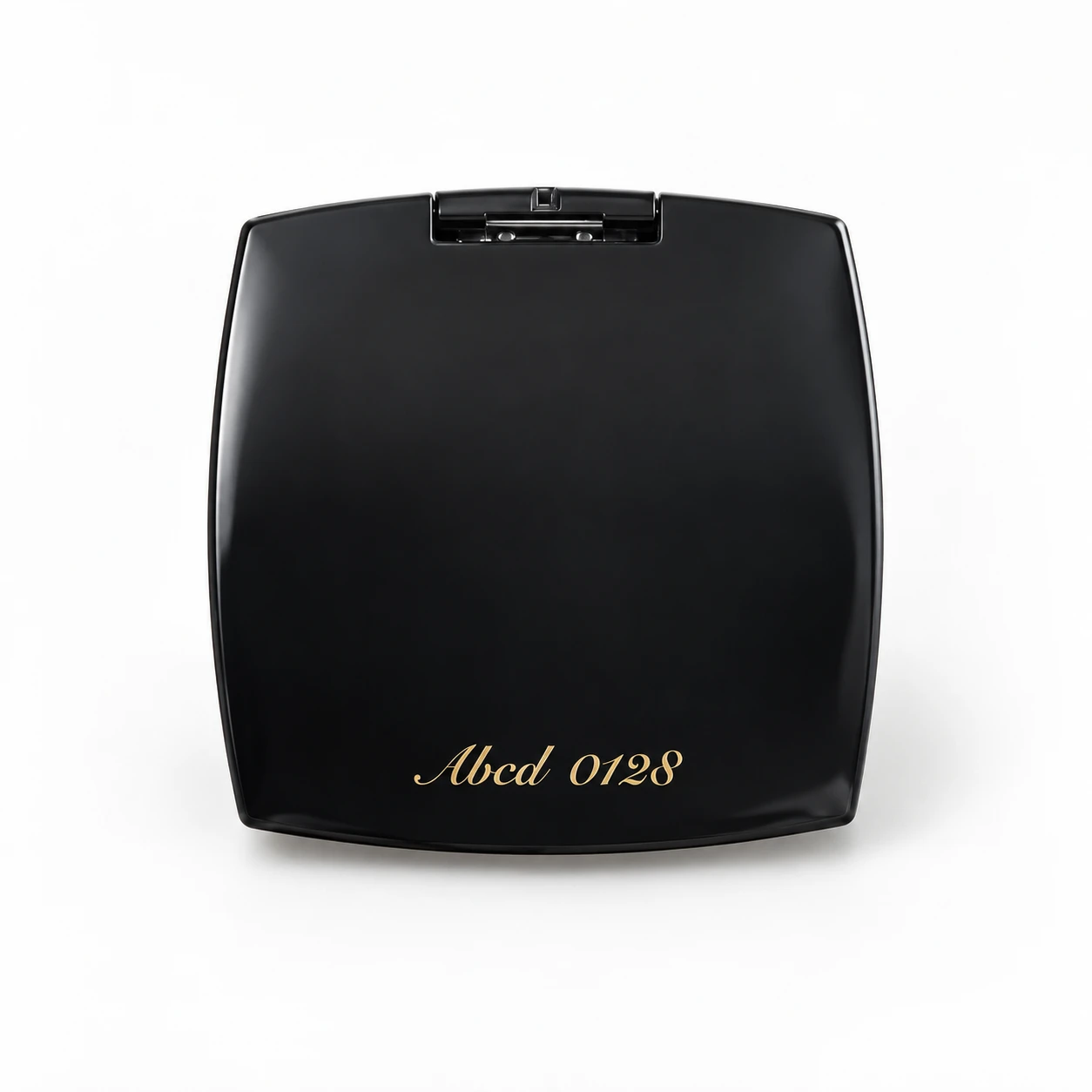 CHANELコンパクトミラー裏面の名入れ位置イメージ